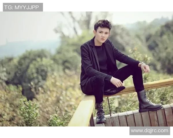 崔永熙:从音乐才子到影视新星的华丽转身与人生旅程 崔永熙:从音乐才子到影视新星的华丽转身与人生旅程