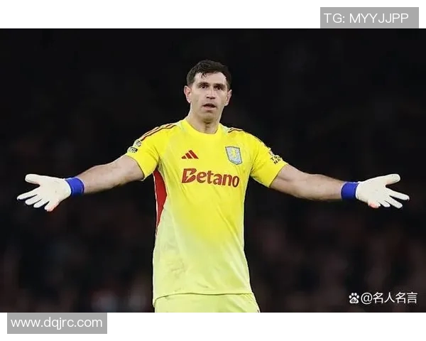 库尔图瓦：从守门员到传奇的蜕变之路与足球生涯回顾